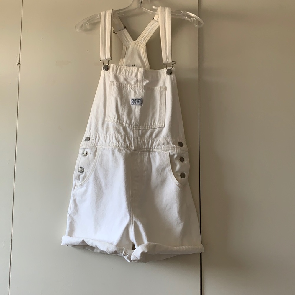 Levi’s White Overall Shorts Size Small